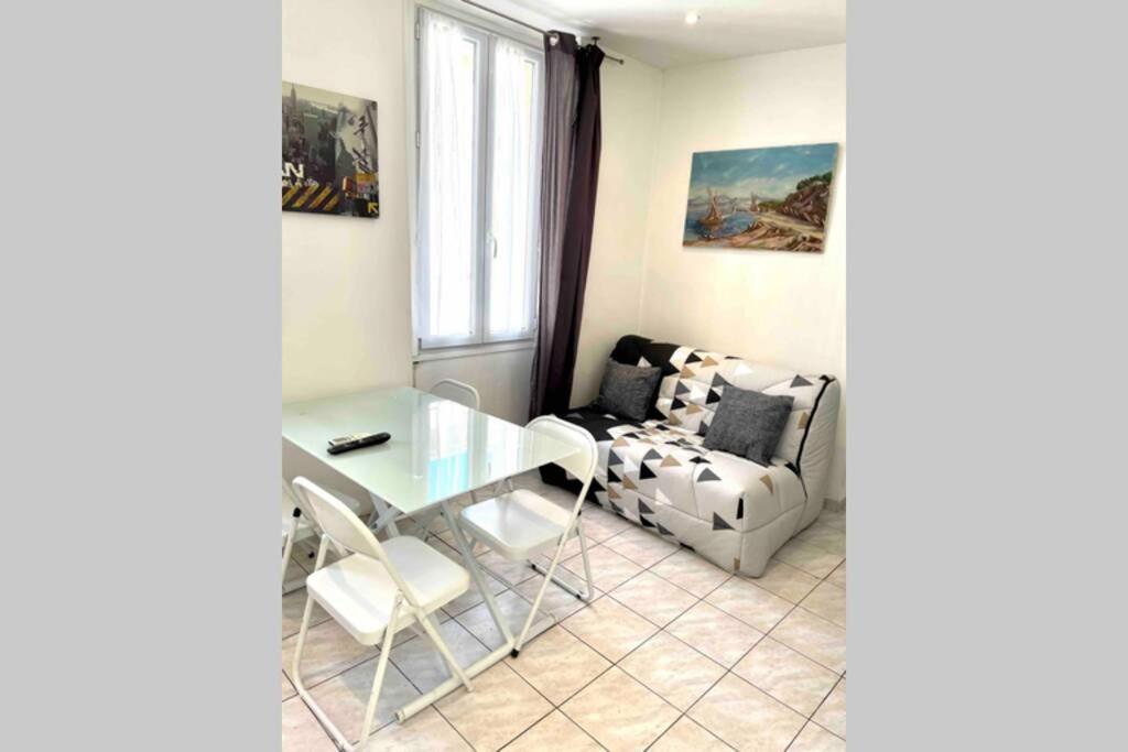 Bel Appartement - Hyper Centre - 2 Pieces Cannes Luaran gambar