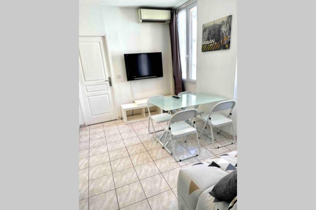 Bel Appartement - Hyper Centre - 2 Pieces Cannes Luaran gambar